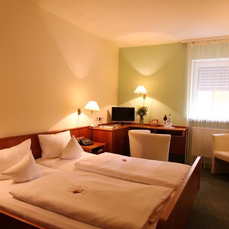 Landhotel Zum Boehm Roth  Camera foto